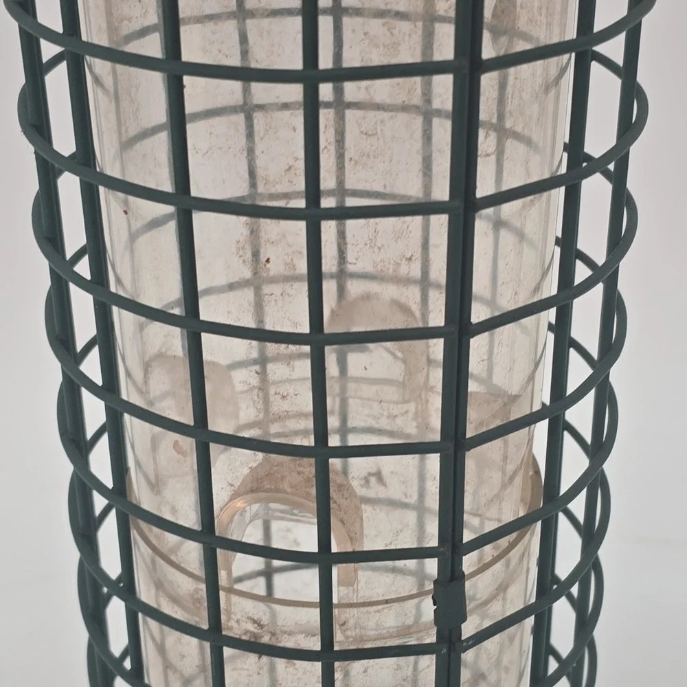 Perky-Pet Squirrel Stumper Bird Feeder 19